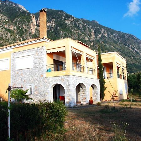 Sea And Mountain View Villa Kalamata Luaran gambar