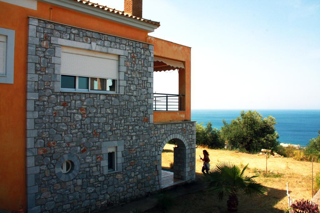 Sea And Mountain View Villa Kalamata Luaran gambar