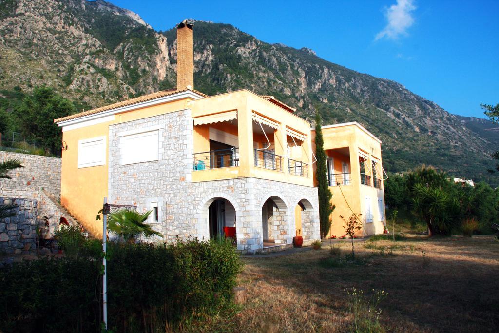 Sea And Mountain View Villa Kalamata Luaran gambar